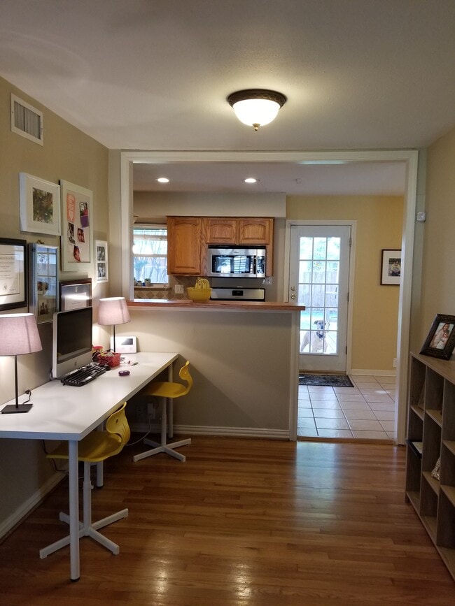 Photo - 10454 Lanshire Dr