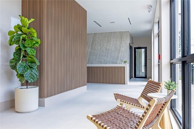 Photo - 21850 Old Dixie Hwy Unit 001