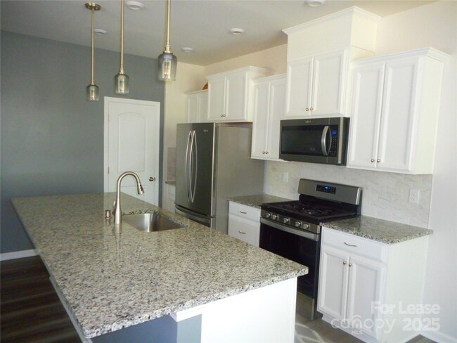 Photo - 1454 Galloway Rd