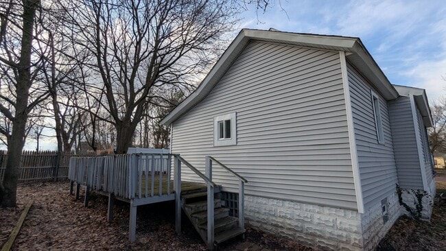 Photo - Charming 3-bedroom, 1-bathroom home located in the heart of Akron