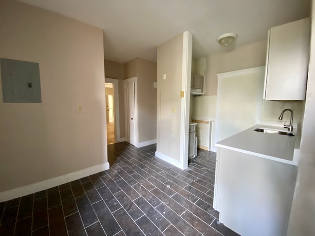 20 Alton Pl