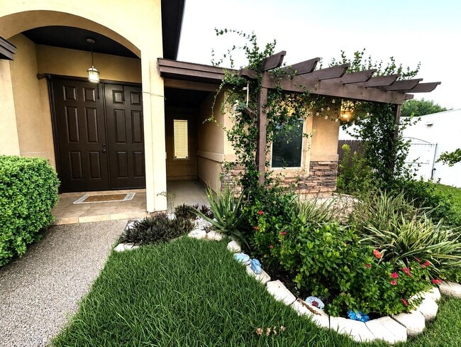 Photo - 11022 Winburn Dr