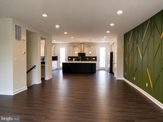 Photo - 4118 Elmwood St