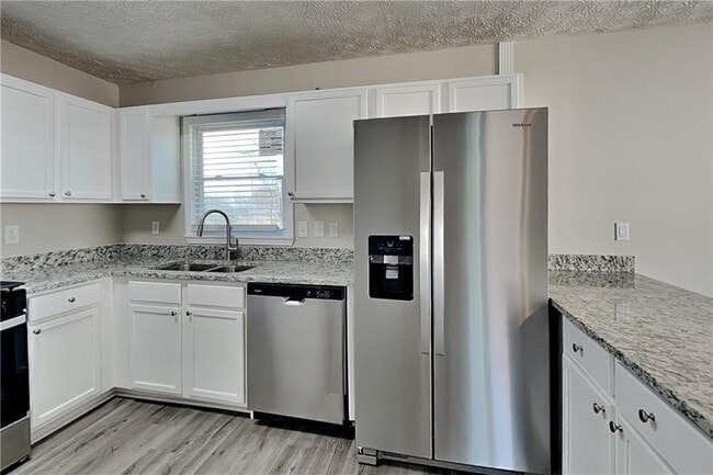 Photo - 42 Breckenridge Dr