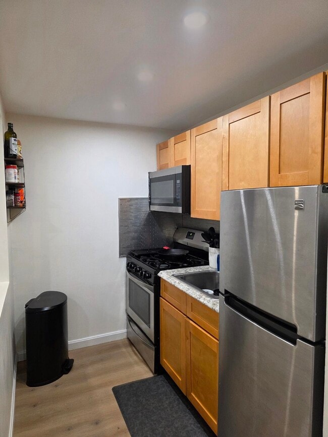 Photo - 5 Lancelot Court Unit 5