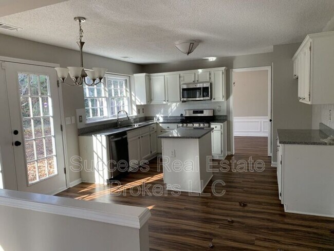 Photo - 11020 Egmont Dr