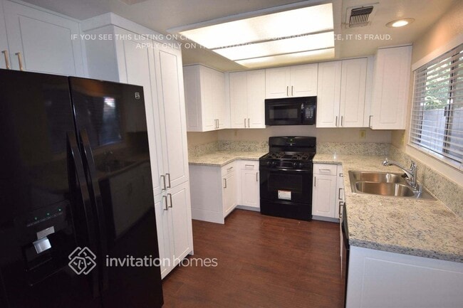 Photo - 330 Hutchings Ln