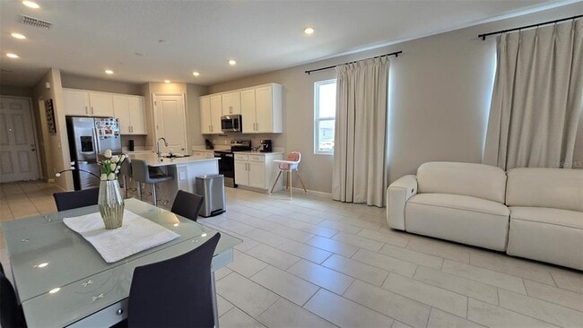 Photo - 802 Ballantyne Dr
