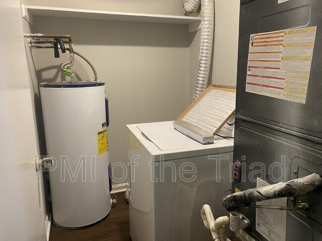 Photo - 1600 Oak Croft Ct Unit Apt B