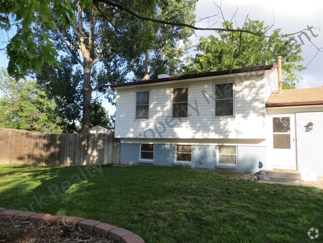 Building Photo - Wonderful family home! 4 bedroom, 2 bath w...