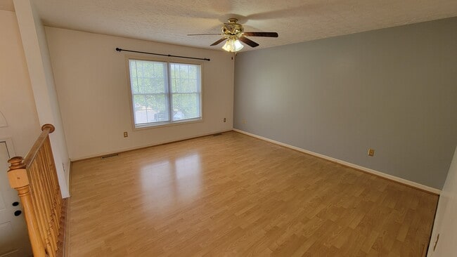 Photo - 131 Brookside Pl
