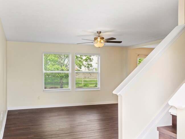 Photo - 7694 Hillsdowne Cir