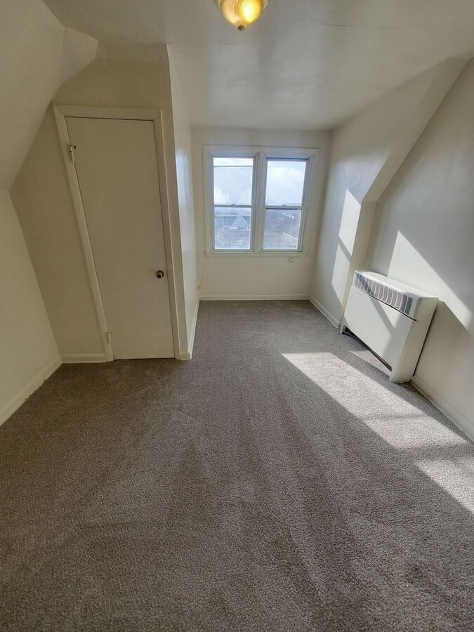 Photo - 708-714-2532-2534 W Wisconsin Ave