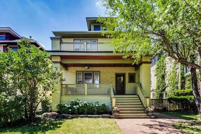 Building Photo - 535 S Lombard Ave Unit 2