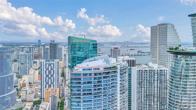 Photo - 200 Biscayne Blvd Way Unidad PH5402