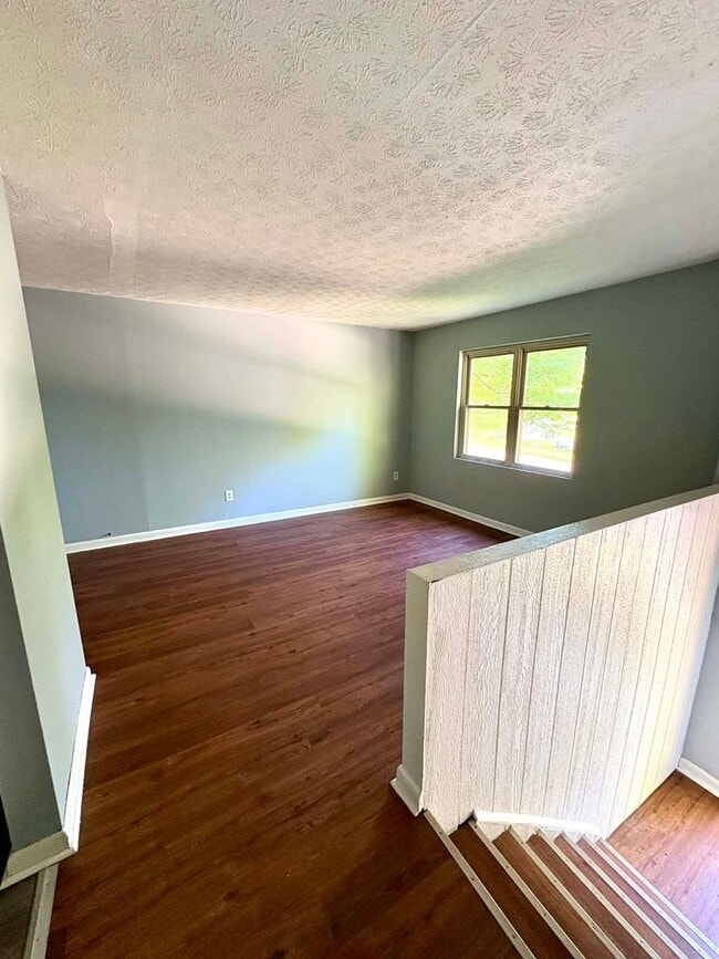 Photo - Cozy & Convenient Living!