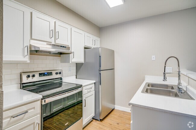 Interior Photo - Spectra West Rental