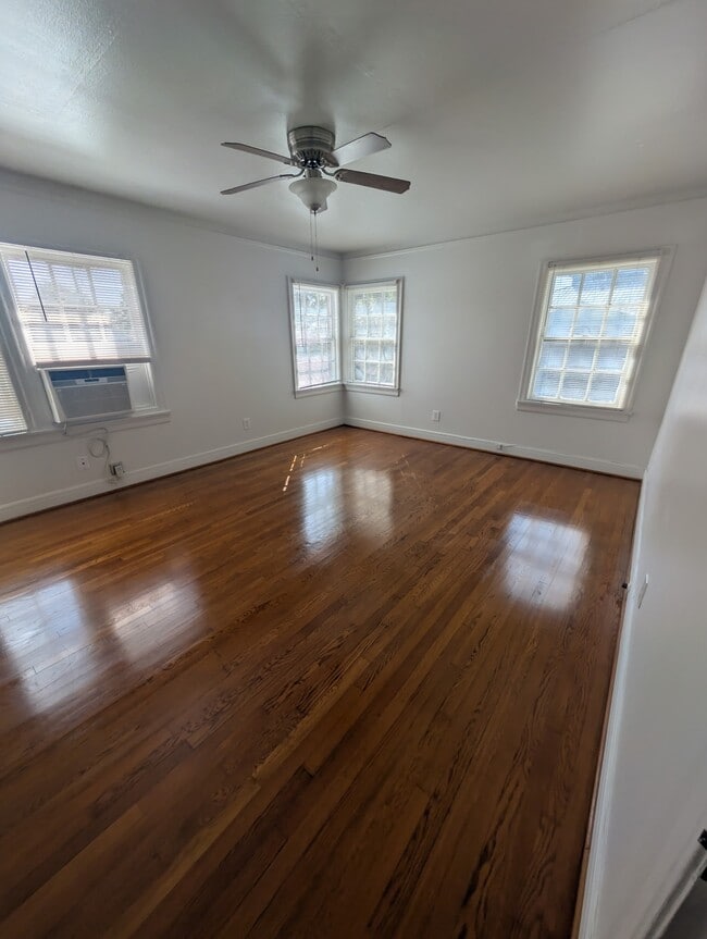 Photo - 5622 Chartres St Unit 3