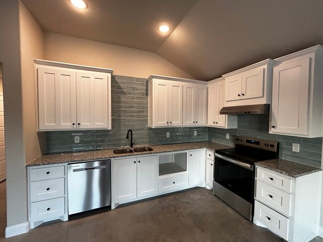 Photo - 1400 E Dry Creek Rd