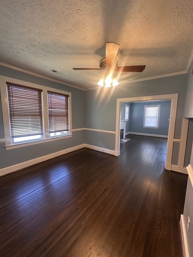 Photo - 312 Montague St