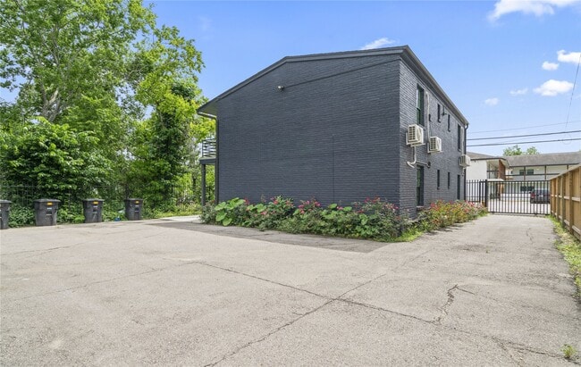 Photo - 6810 Del Rio St Unit 4