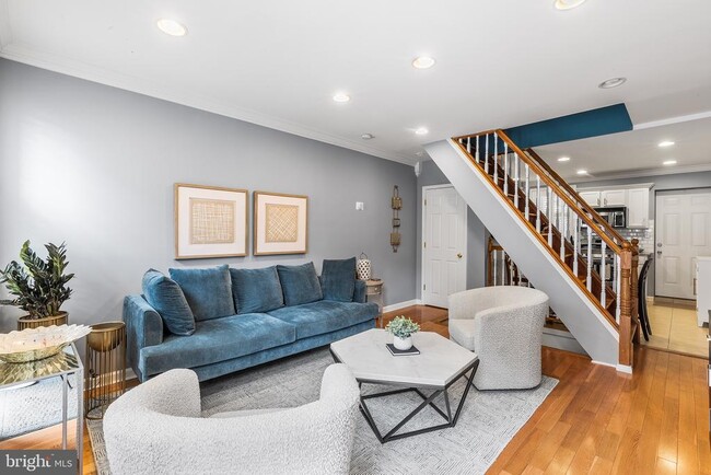 Photo - 1513 Montrose St
