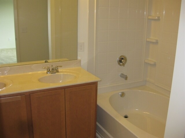 Photo - 423 Kerriann Ln