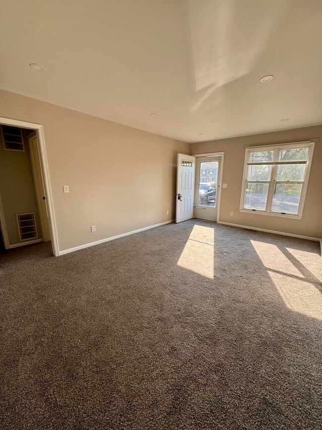 Photo - Charming 2 Bedroom Townhouse in New Market