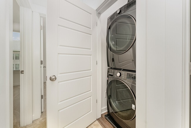 Photo - 1106 Kiernan Grove Ln