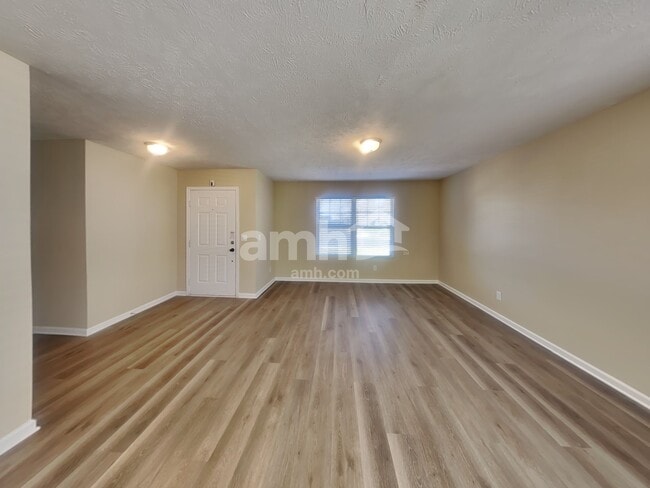 Photo - 5527 Middlebury Dr