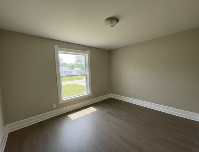 Photo - 1155 W 9th St Unit 1155 West 9th Street - Down