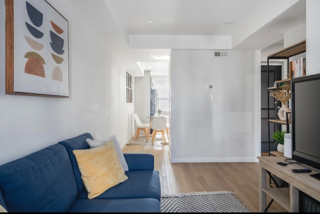 Photo - 12 W 52nd St Unit 2