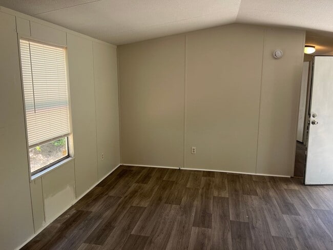 Photo - 3 Bed, 1 Bath Trailer