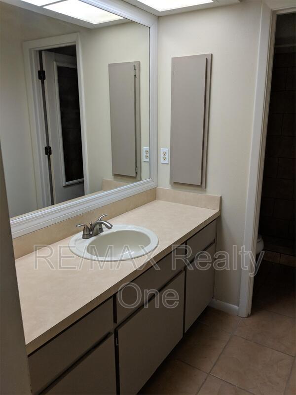 Photo - 25 Dogwood Dr