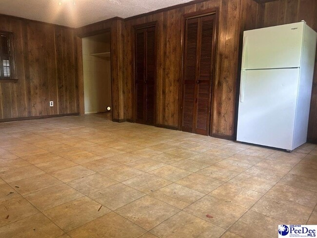 Photo - 801 Chase St
