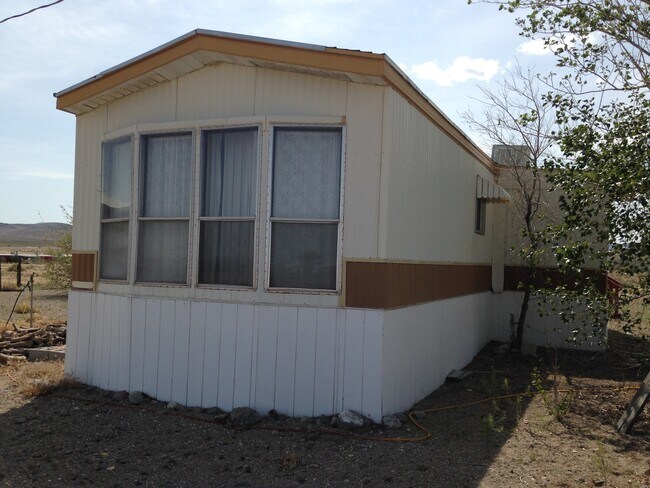 Building Photo - 2 Bedroom With a Great View