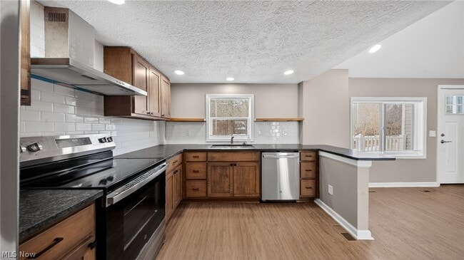 Photo - 11015 Clarke Rd