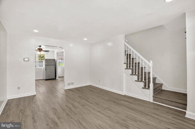 Photo - 5427 Channing Rd