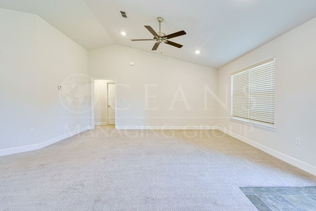 Photo - Beautiful 4-Bedroom Home in Palm Coast – B...
