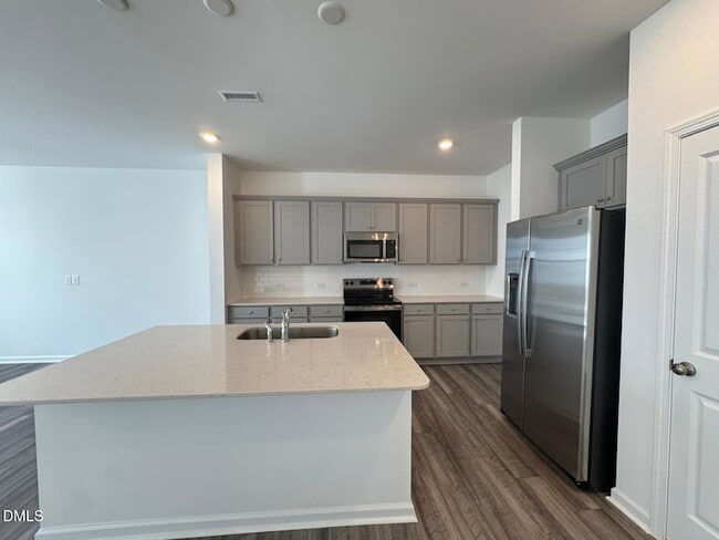 Photo - 233 Lily Patch Ln