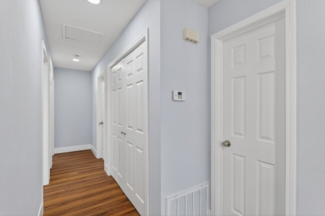 Photo - 1519 E Michelson St