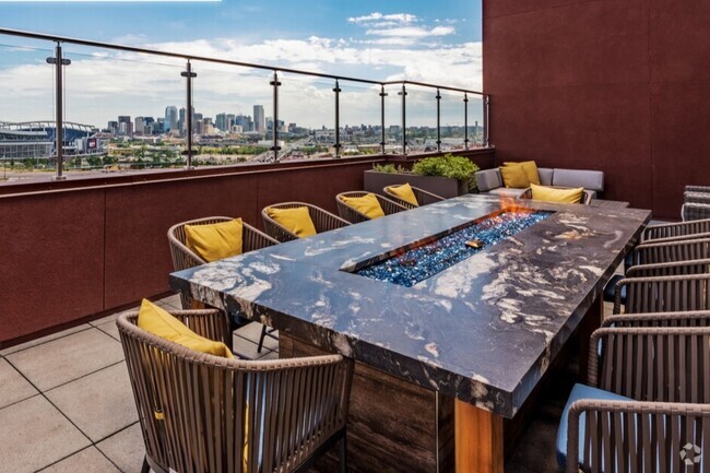 Building Photo - Luxe at Mile High Rental