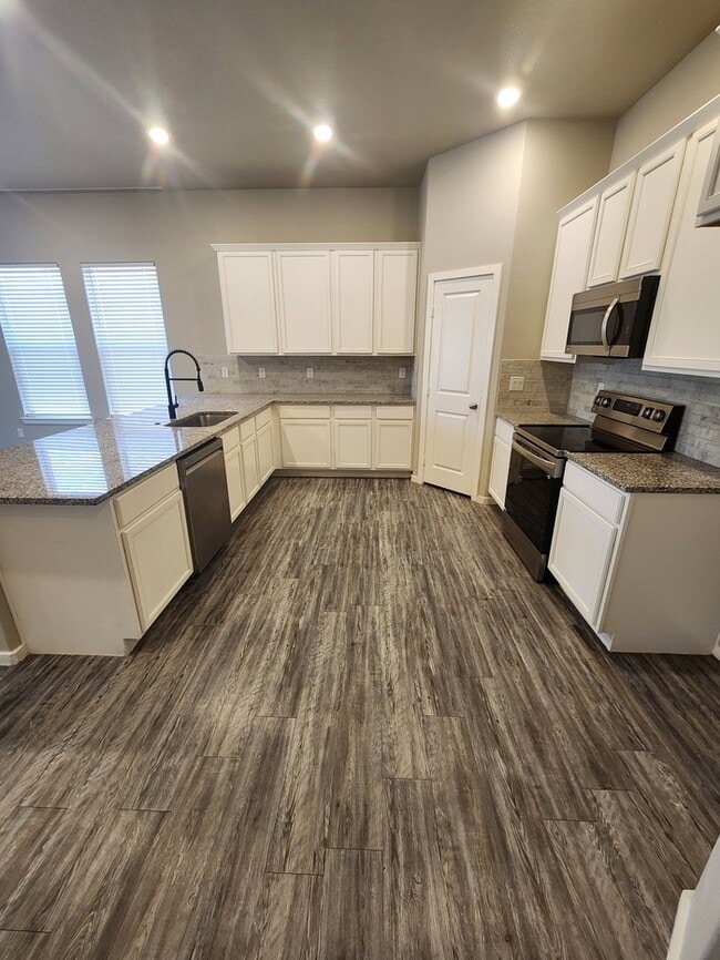 Photo - In Lone Star Trails! 3 bed 2 bath, 2 car garage