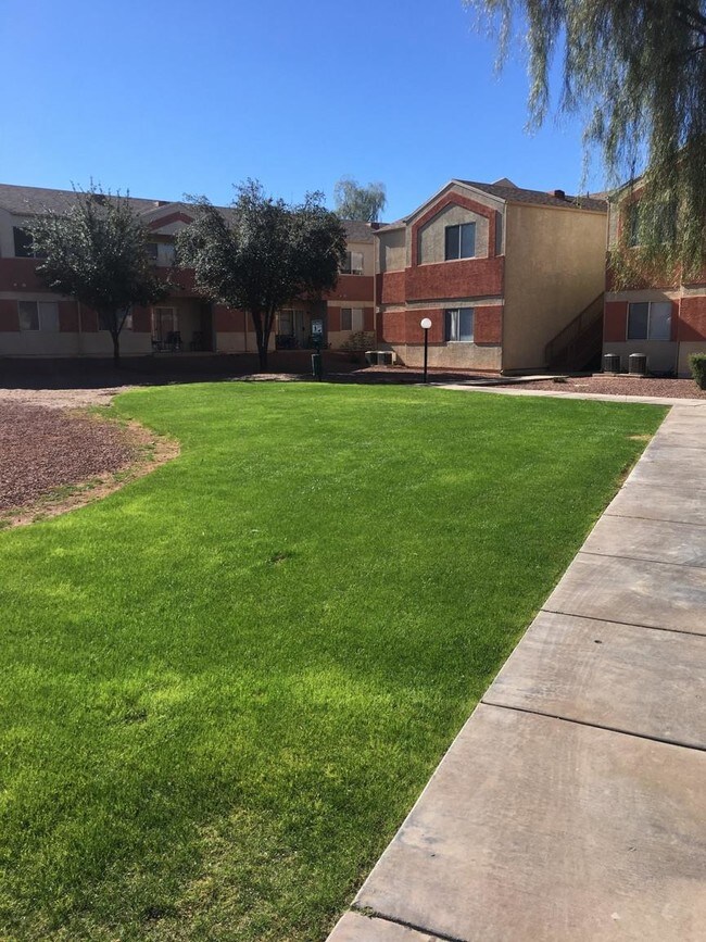 Saguaro Gardens