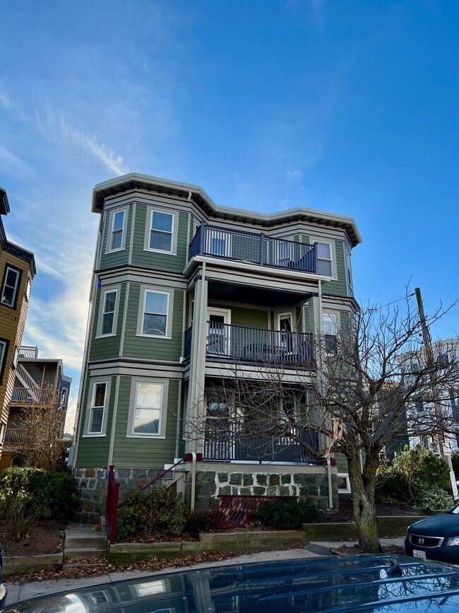 Building Photo - 78 Sawyer Ave Unit 3 Rental