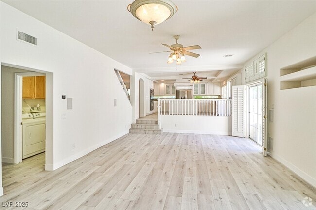 Building Photo - 1 Red Fawn Ct Rental