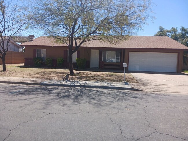 Single Family Home - Single Family Home