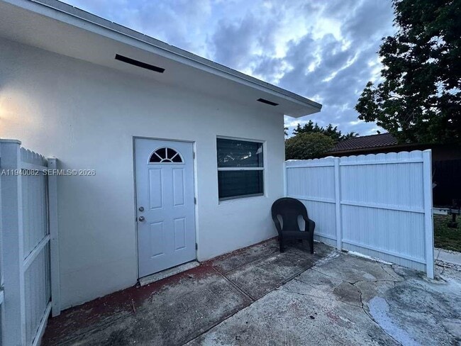 Photo - 636 SE 5th Pl