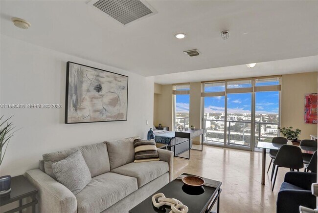 Photo - 185 SW 7th St Unit 1600