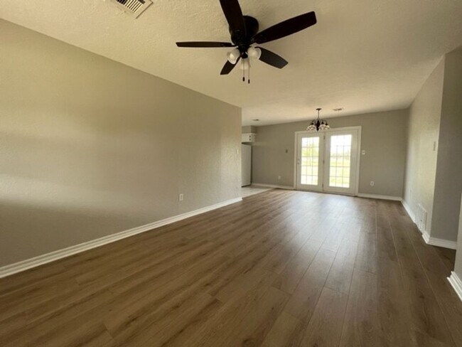 Photo - 130 NE Fullerton- COMING SOON!
